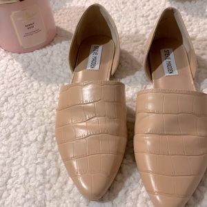 Steve Madden Taupe Cros Flats